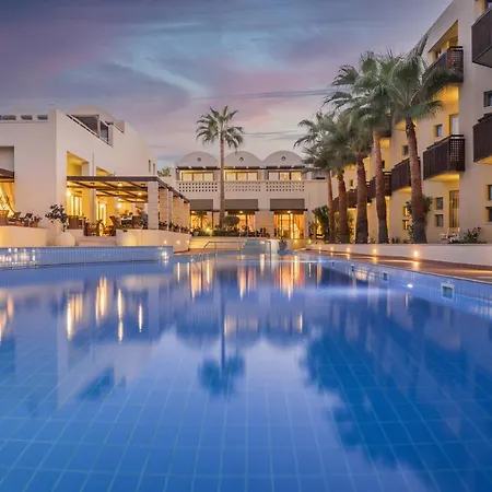 Resort Giannoulis - Santa Marina Plaza (adults Only) 4*